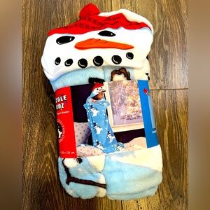NWT Cuddle Budz Northpoint Kids Velvet Hooded Blanket Snowman Snowball Fight